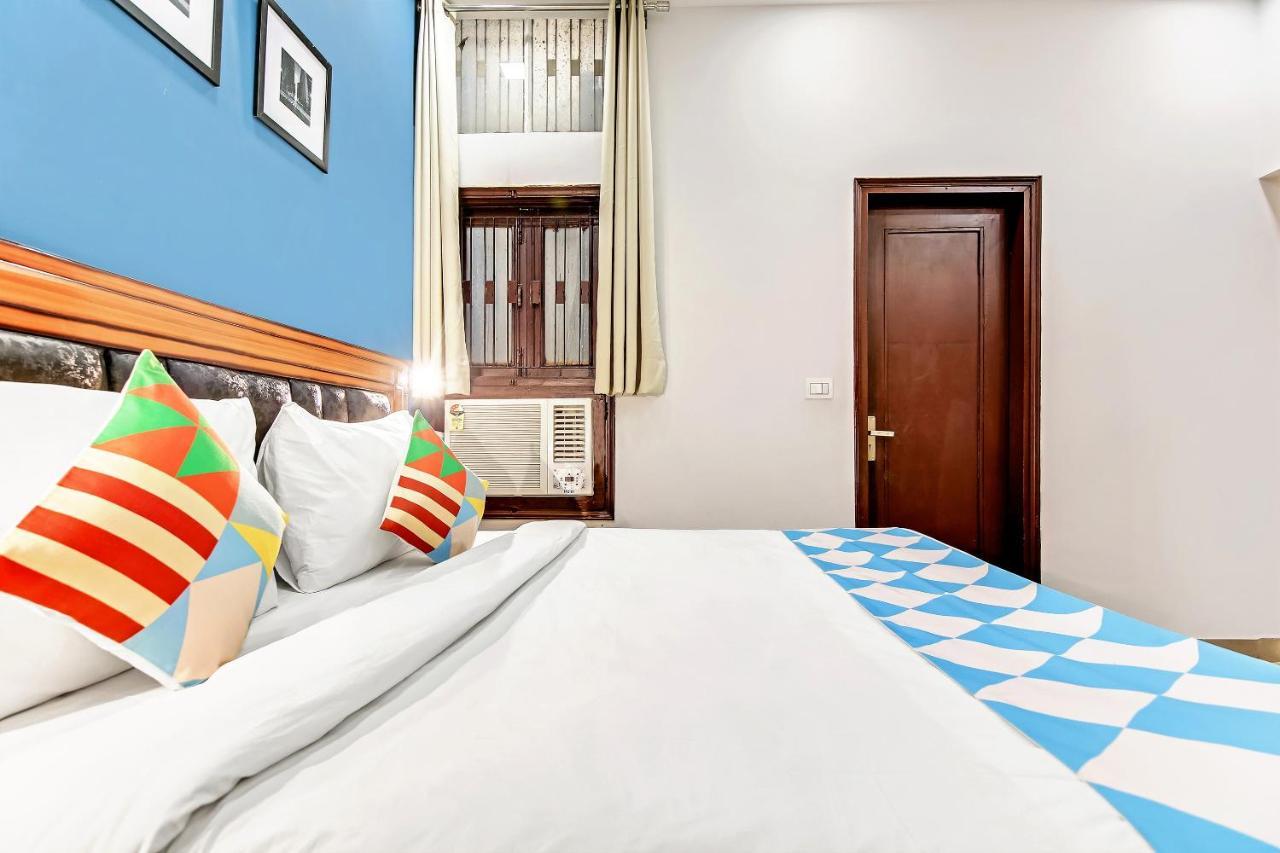Oyo Home 64106 Comfortable Stay New Delhi Bagian luar foto