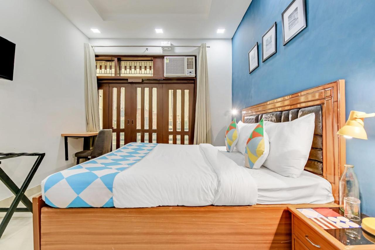 Oyo Home 64106 Comfortable Stay New Delhi Bagian luar foto
